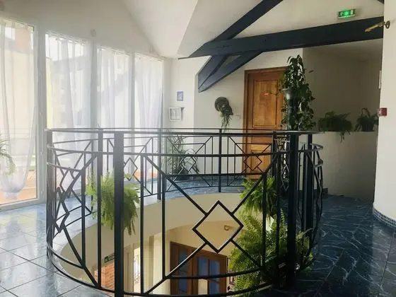 Hôtel Restaurant La Passerelle - İç Mekan