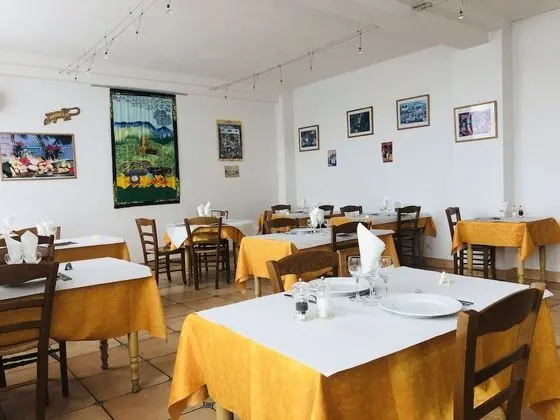 Hôtel Restaurant La Passerelle - Yerinde Yemek