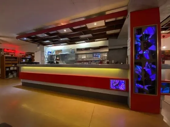 HOTEL RESTAURANT LE PARISIEN - Yerinde Yemek