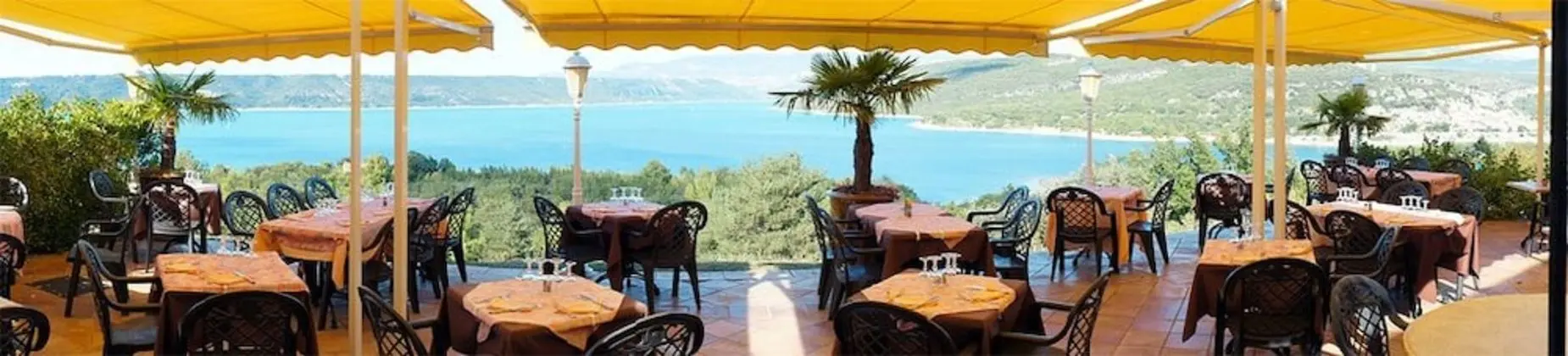 Hôtel Restaurant Les Cavalets - Yerinde Yemek