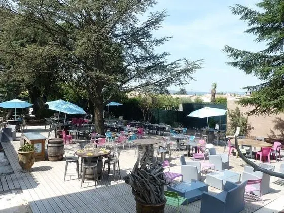 Hôtel Restaurant L'Horloge Gourmande - Dış Mekan