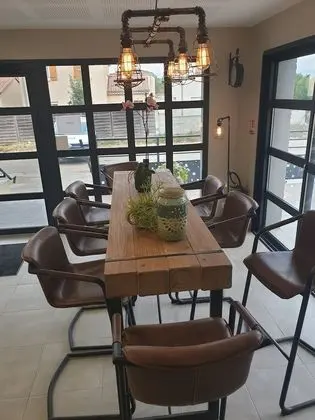 Hôtel Restaurant L'Horloge Gourmande - Öne Çıkan Resim