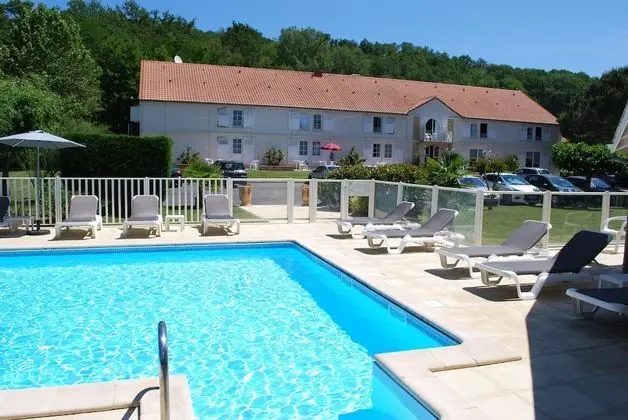 Hôtel Restaurant Relais des Champs