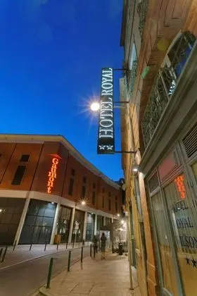 Hôtel Royal Wilson - Dış Mekan