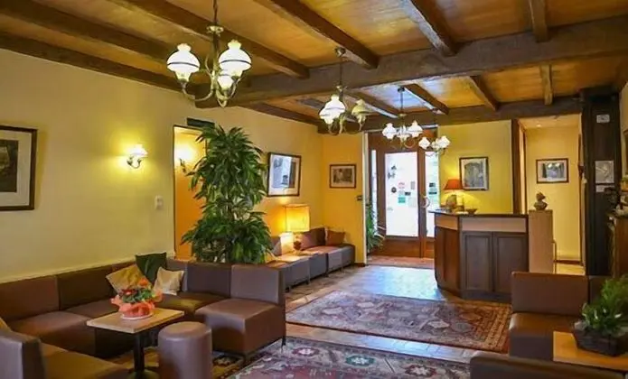 Hôtel Saint Georges - Lobi
