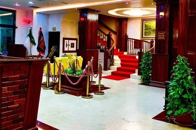 Hôtel Tapis Rouge - Lobi