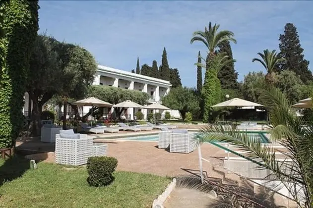 Hôtel Transatlantique Meknes - Dış Mekan