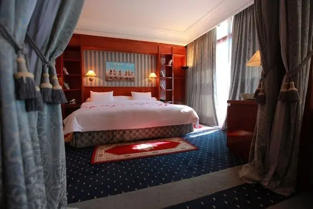 Hôtel Transatlantique Meknes - Oda