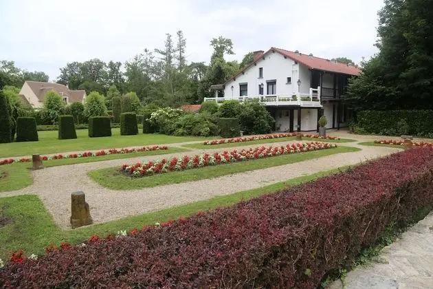 Hôtellerie du Bas-Bréau