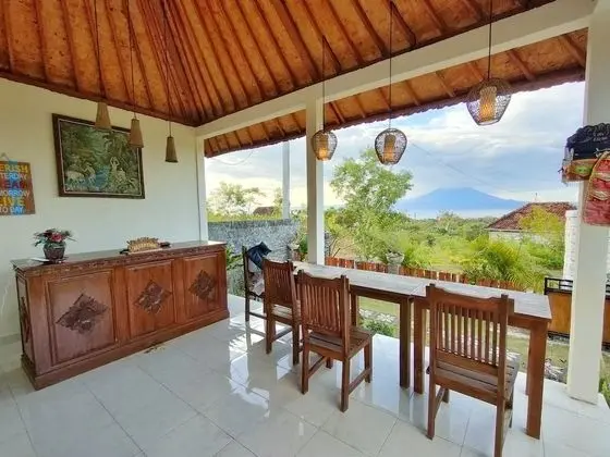 Hotra Hill Cottage