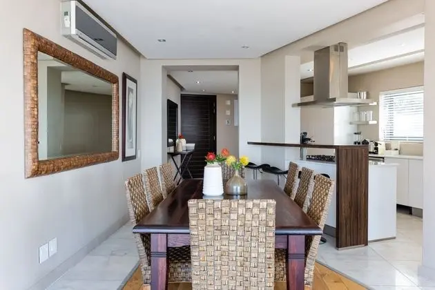 Houghton View 13 Luxury Apartments - Yerinde Yemek