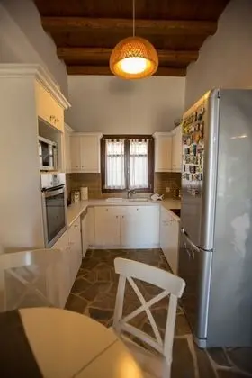 House With A Pool In Andros - Mutfak