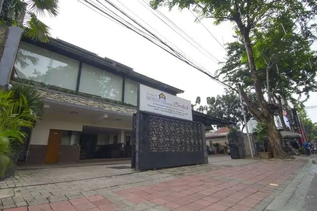 House of Arsonia Orchid