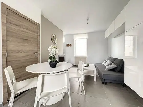 House With Free Parking 15 Min From The Airport