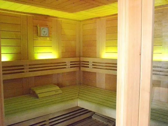 House Full of Charm & Comfort, Great Calm, Large Sauna, Large Hot Tub - Spa
