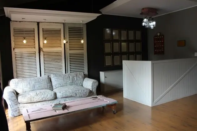 House and Heart Guest House - Lobi
