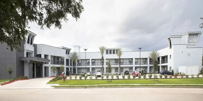 House Hotel