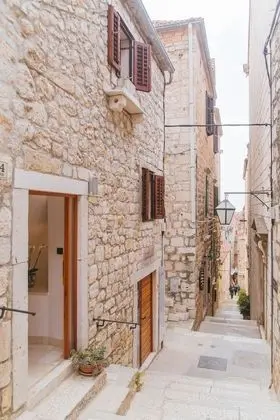House Karkovich - Dış Mekan