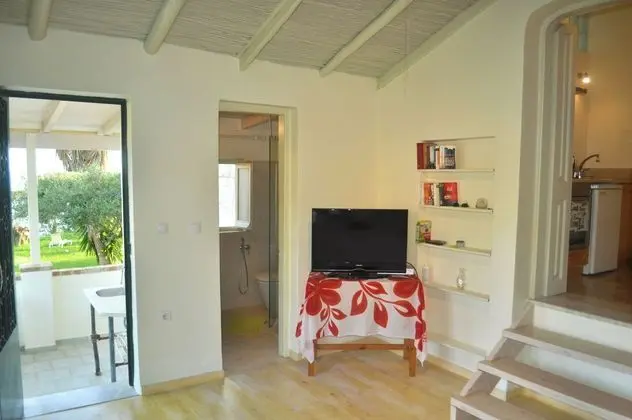 House Lemoni, Apartment A With Terracebalcony - Pelekas, Corfu - Oda
