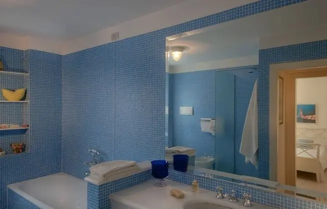 House in Marina di Pietrasanta With Large Garden 300 Meters From the sea - Banyo Tipleri
