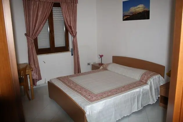 House in the Most Southern Point of the Island, Completely Fenced Super Price - Oda