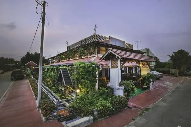 HOUSE OF MY ETERNAL LOVE KULAI GUESTHOUSE