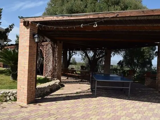 House With Panoramic Terrace, Near the Sea and the City of Syracuse - Dış Mekan