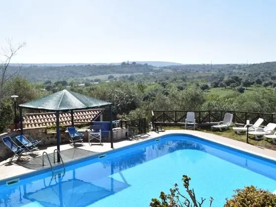 House With Panoramic Terrace, Near the Sea and the City of Syracuse - Havuz