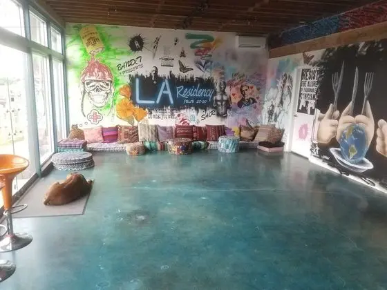 House of Trestles - Lobi