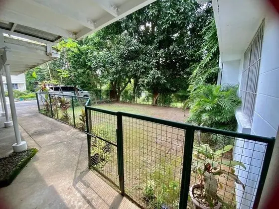 House w 3 Bedrooms And 3 Baths - Free Parking