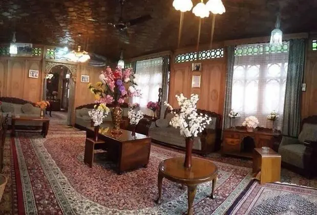 Houseboat Prince Of Bombay - Öne Çıkan Resim