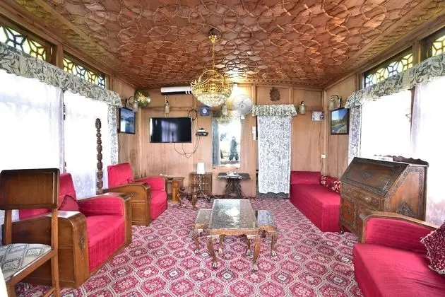 Houseboat Zaindari Palace - Lobi