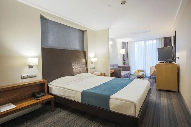 Housez Suites and Apartments