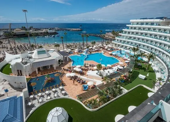Hovima La Pinta Beachfront Family Hotel