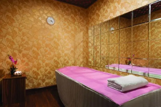 Howard Johnson Hotel Abu Dhabi - Spa