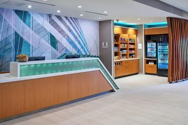 Howard Johnson East Lansing (closed)
