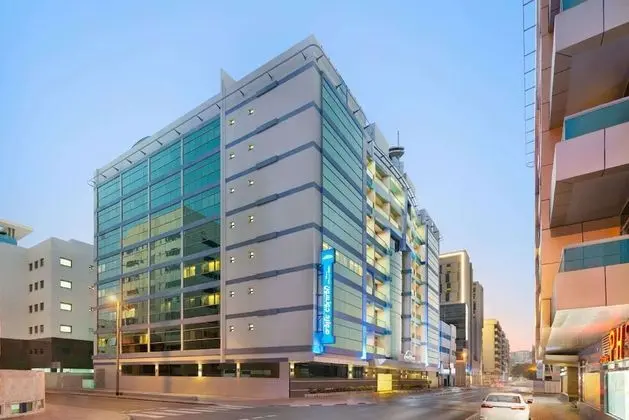Howard Johnson Plaza By Wyndham Dubai Deira - Dış Mekan