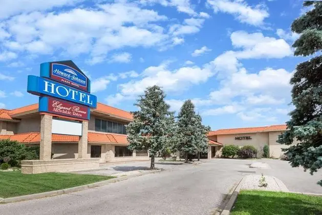 Howard Johnson Plaza Hotel by Wyndham Windsor