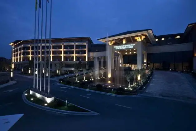 Howard Johnson Tongfang Plaza Zhuji