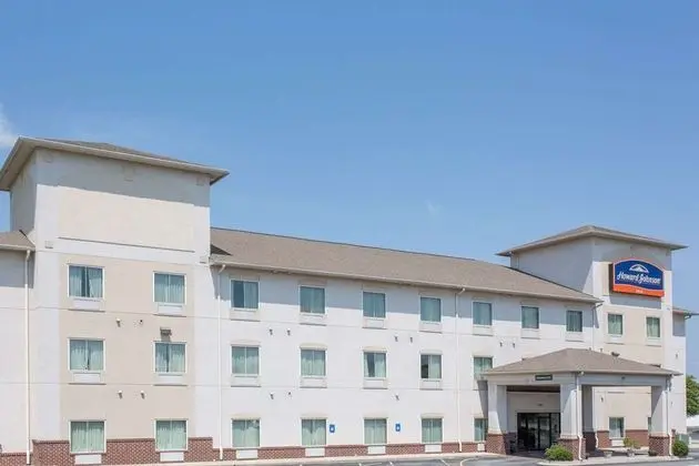 Howard Johnson by Wyndham Augusta-Fort Gordon