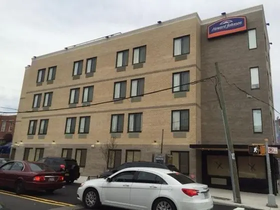 Howard Johnson by Wyndham Brooklyn