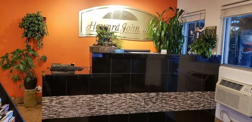 Howard Johnson by Wyndham Flagstaff University West - Lobi