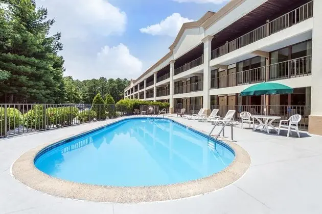 HOWARD JOHNSON WYNDHAM GALLOWAY ATLANTIC CITY AREA