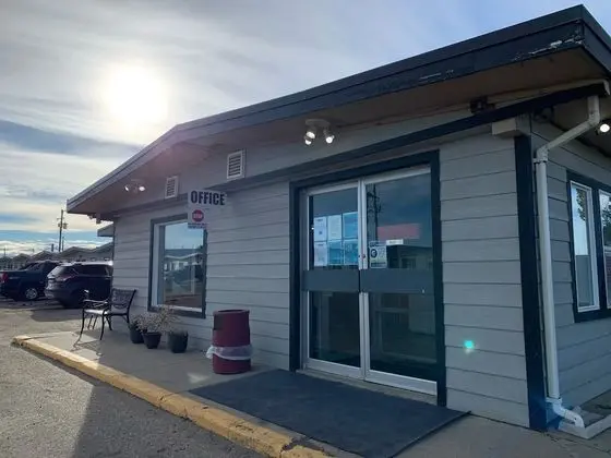 Howard Johnson by Wyndham Grande Prairie - Dış Mekan