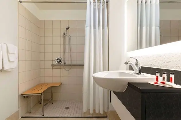 Howard Johnson by Wyndham Harrisonburg - Banyo Tipleri