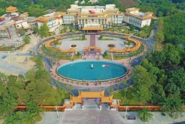 Howard Johnson by Wyndham Hot Springs Hotel Chaozhou - Dış Mekan