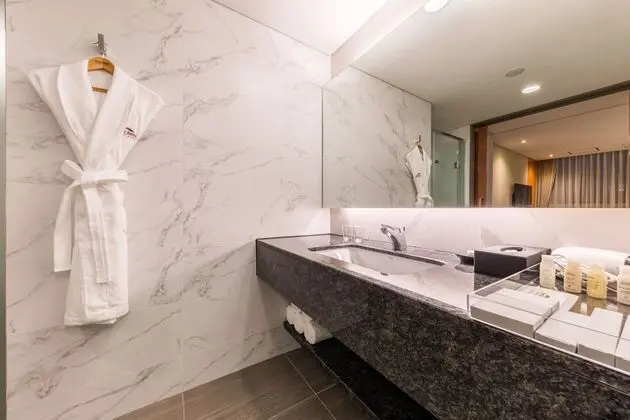 Howard Johnson by Wyndham Incheon Airport - Banyo Özellikleri