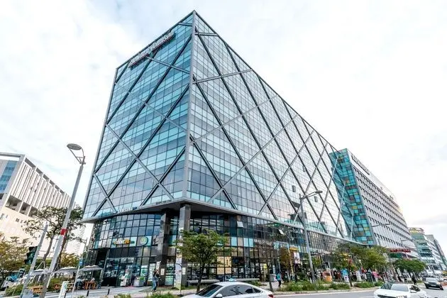 Howard Johnson by Wyndham Incheon Airport - Dış Mekan