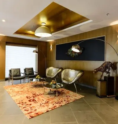 Howard Johnson by Wyndham Kolkata - Lobi