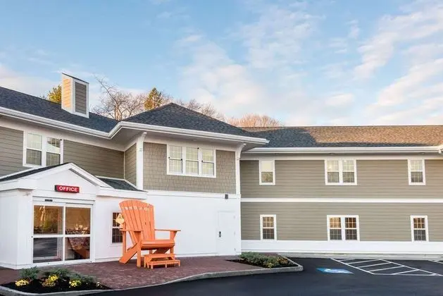 Howard Johnson by Wyndham Quincy